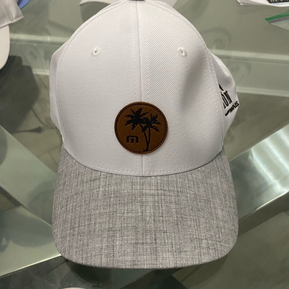 Travis Mathew Gray and White Cap with Logo - Picture 1 of 3